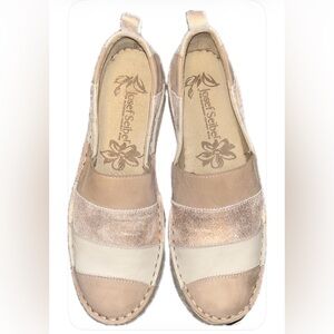 JOSEF SEIBEL Sz 7.5 / 38 Sofie 23 in Rose Metallic Leather Slip-on Shoes